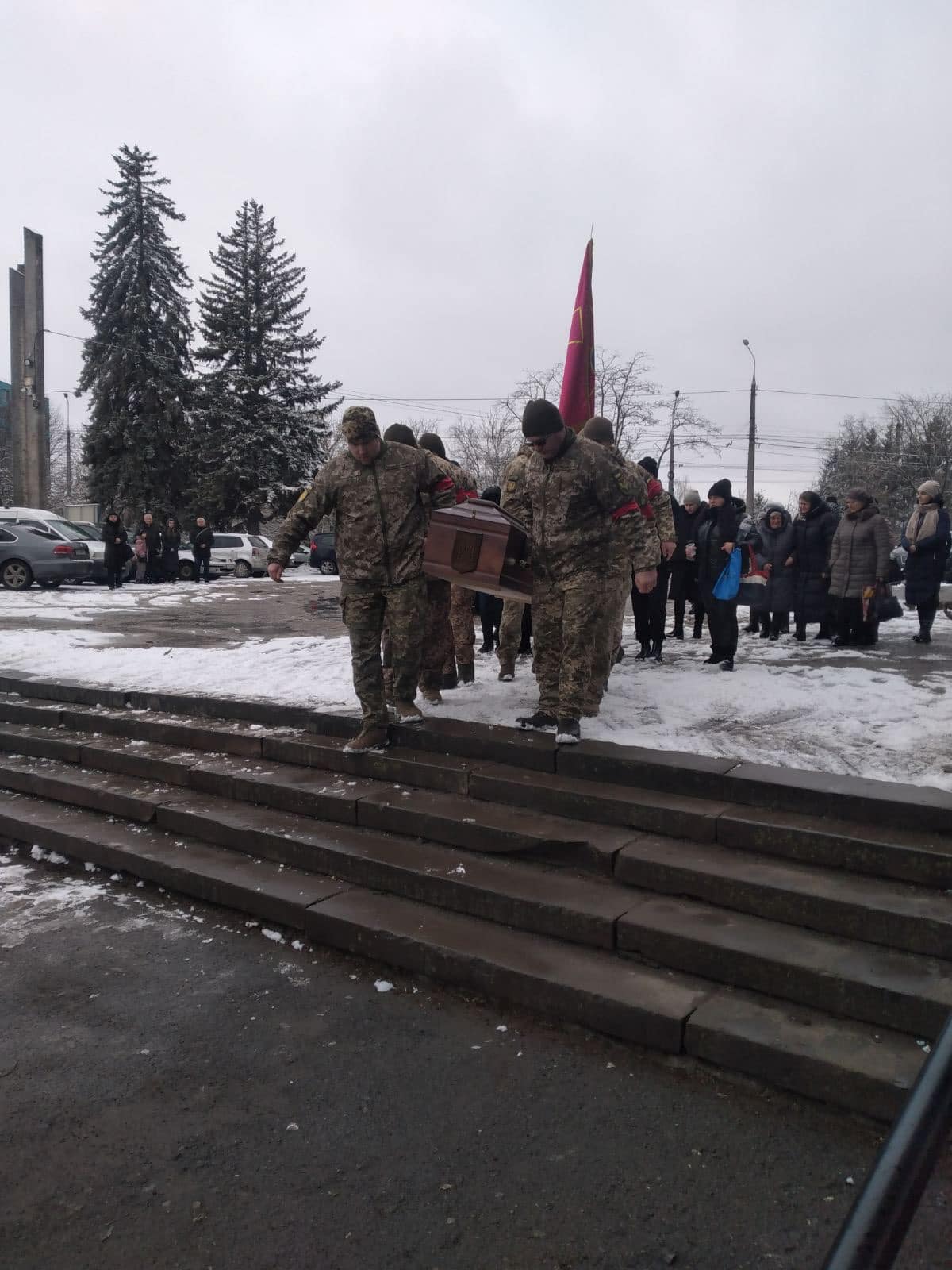 У Тернополі попрощалися із захисником, якого лише місяць тому мобілізували (фото)