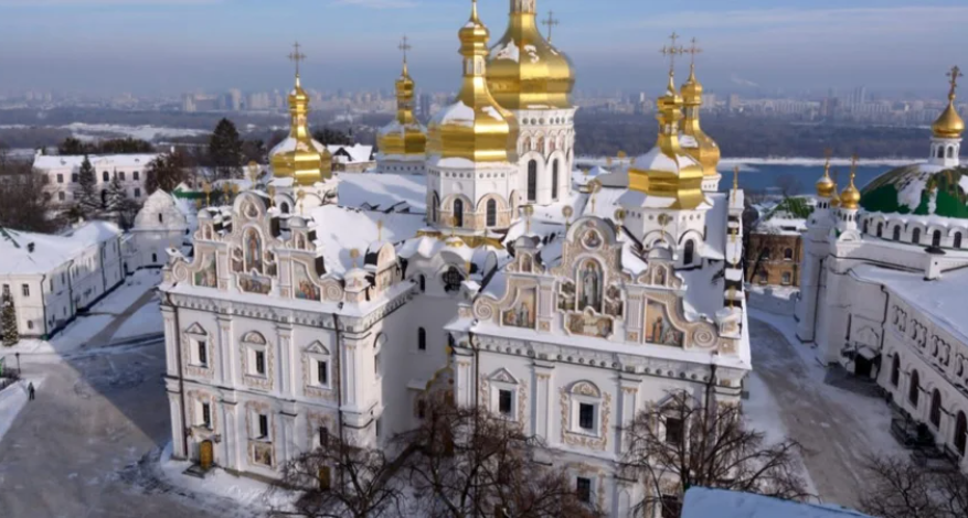 Епіфаній уперше проводить різдвяну службу в Києво-Печерській лаврі. Наживо