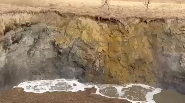 З'явилося відео нового провалля на Дрогобиччині