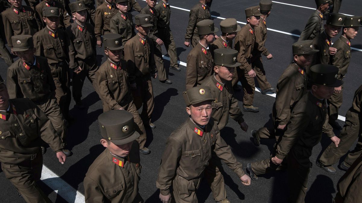 КНДР відправила підлітків воювати проти України, — розвідка Південної Кореї