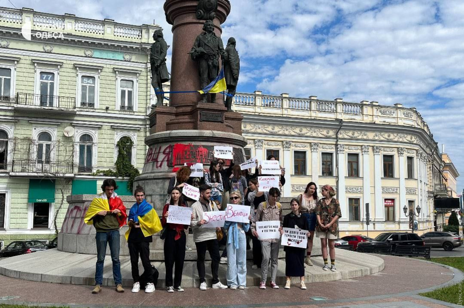 «Знести вбивцю». В Одесі вимагають демонтувати пам’ятник Катерині II