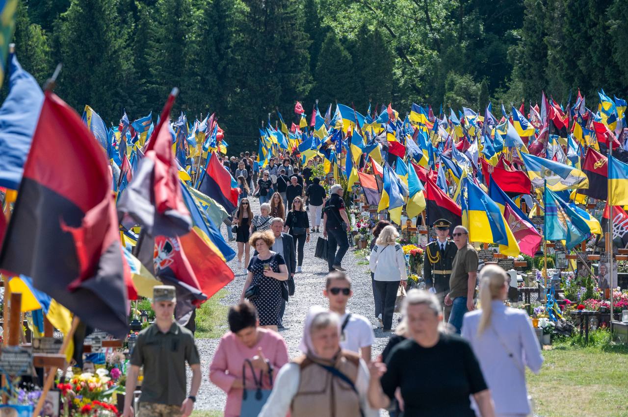 У Львові відзначили День Героїв: вшанували пам'ять Захисників України