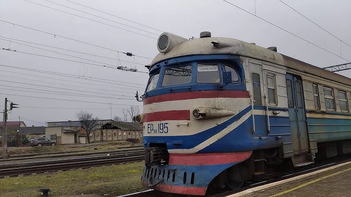 На Рівненщині під потягом «Львів-Здолбунів» загинув 27-річний чоловік