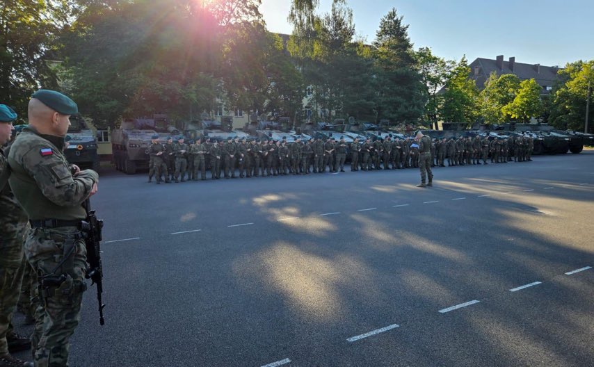 Польща направляє додатковий військовий контингент до кордону із Білоруссю