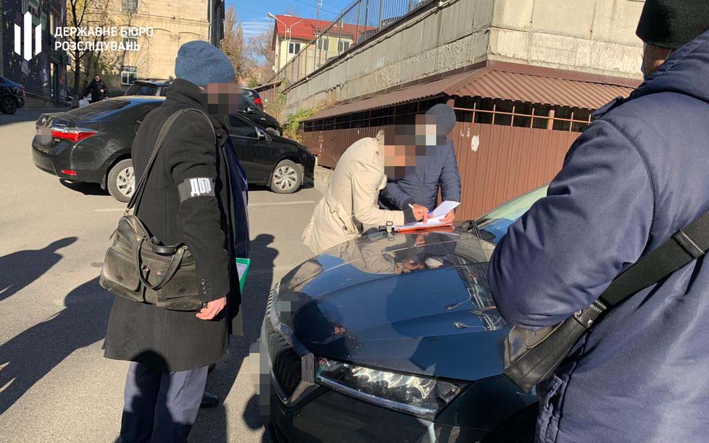 Медійний образ через середній палець. ДБР пояснили, в чому звинувачують Лероса