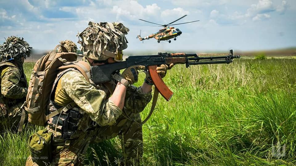 Окупанти безуспішно наступали на Оріхово-Василівку та Білу Гору поблизу Бахмута. Генштаб