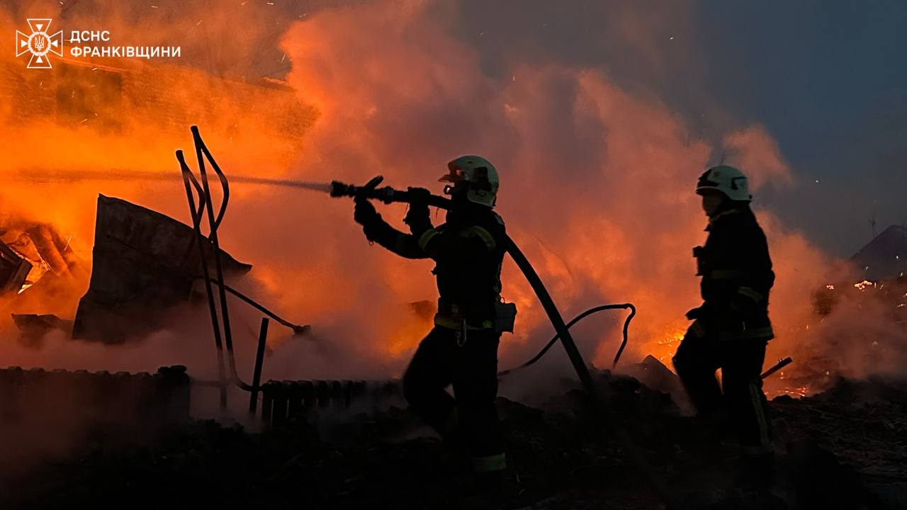 На Івано-Франківщині горів навчальний заклад (фото)