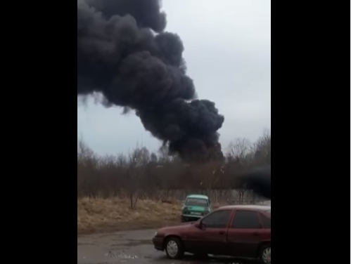 На Івано-Франківщині в аеродром влучили 2 ракетні удари