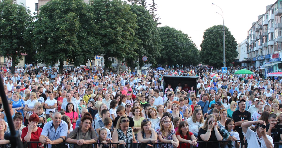 Новий рекорд. На Житомирщині влаштували наймасовіше читання твору Лесі Українки