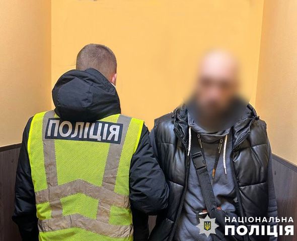 Донька потрапила в ДТП, їй потрібна термінова операція: у столиці затримали шахрая з Львівщини